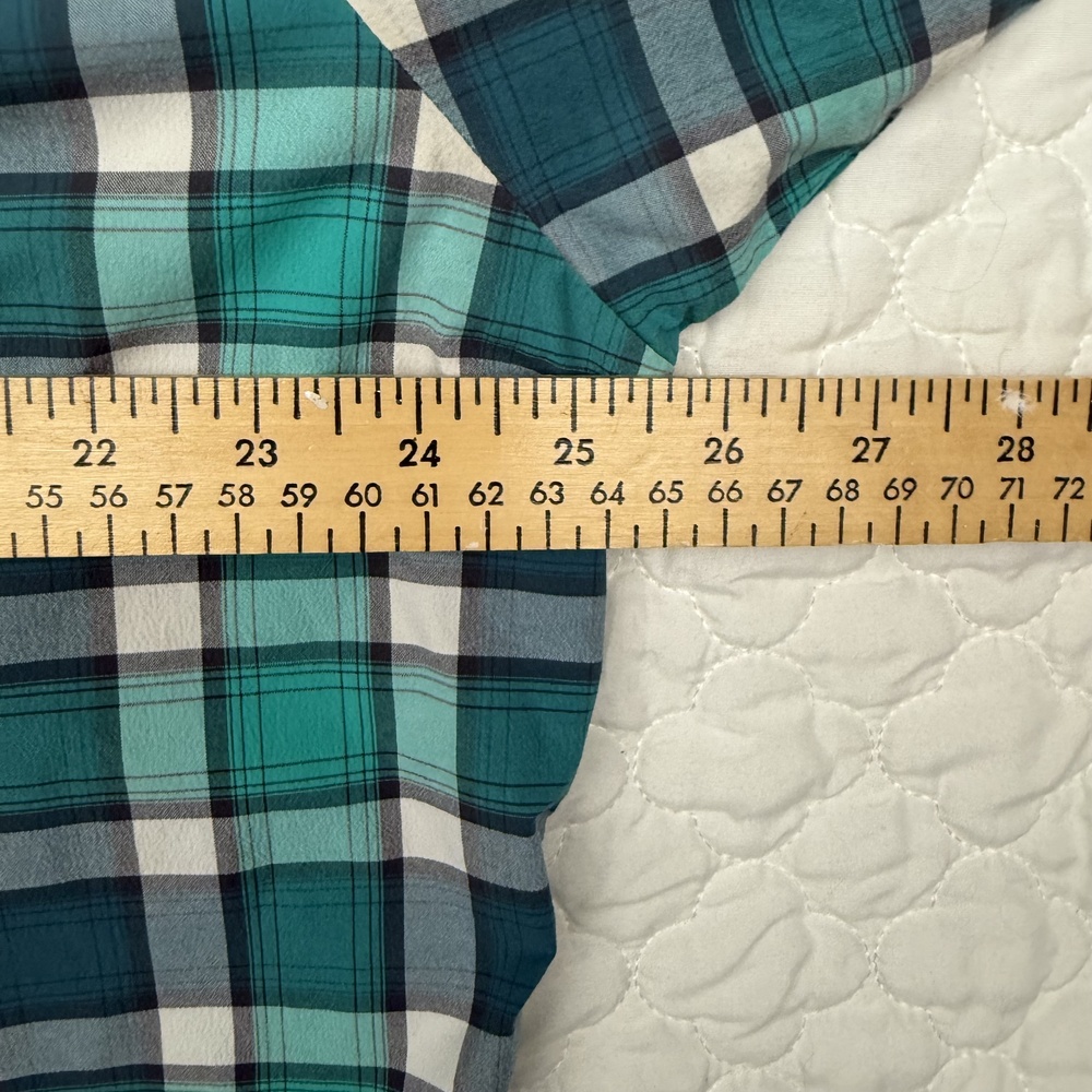 Under Armour Green Plaid Short Sleeve Button-Up Shirt Size Large‎ - Picture 3 of 8